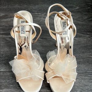 Badgley Mischka Cream Strappy Heels with Ankle Strap